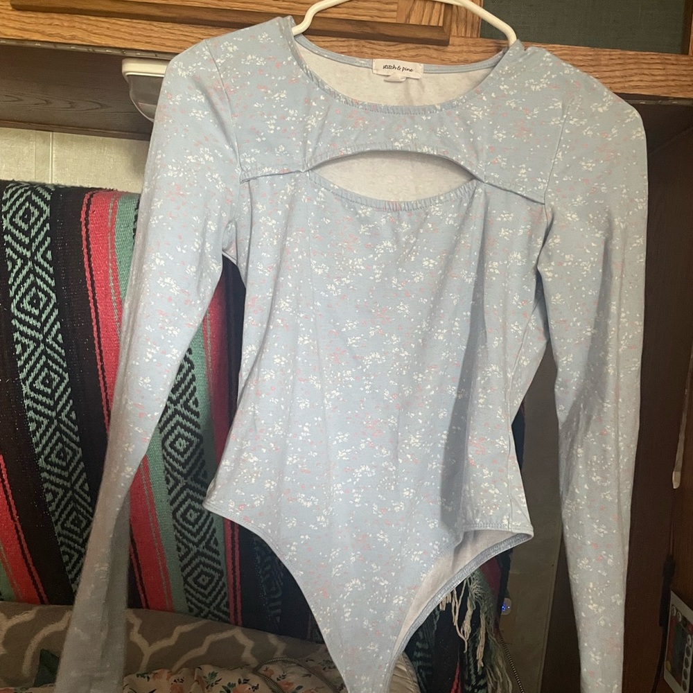 Long sleeve body suit